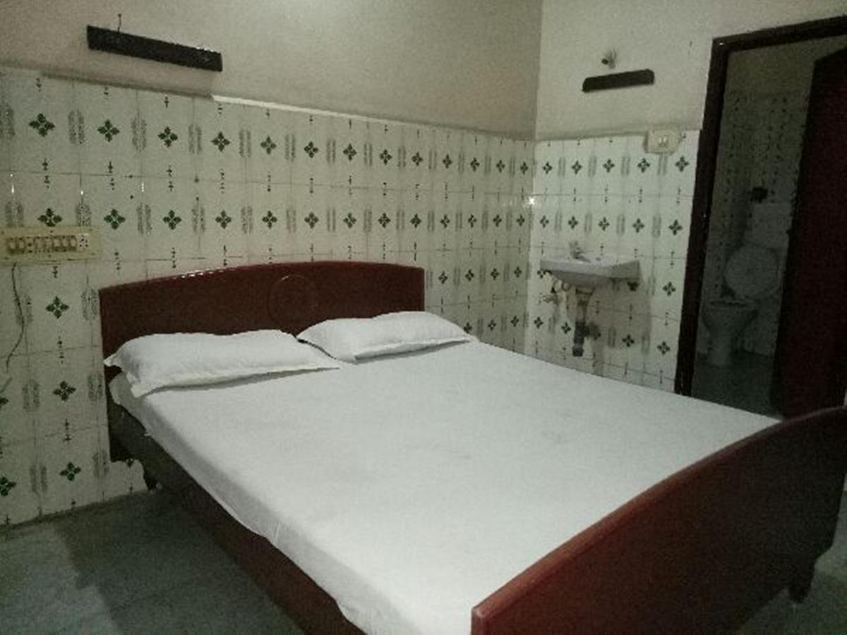 Hotel Blue Star Salem Buitenkant foto
